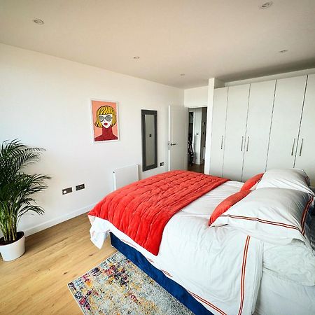 רמסגייט Stunning Beach Front Apartment With Sea Views, Free Parking & Balcony מראה חיצוני תמונה