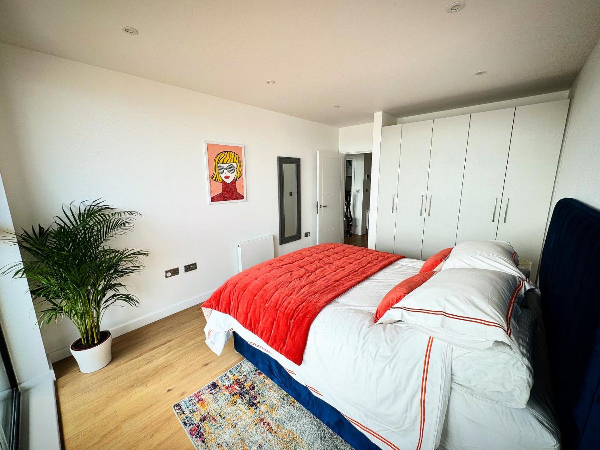 רמסגייט Stunning Beach Front Apartment With Sea Views, Free Parking & Balcony מראה חיצוני תמונה