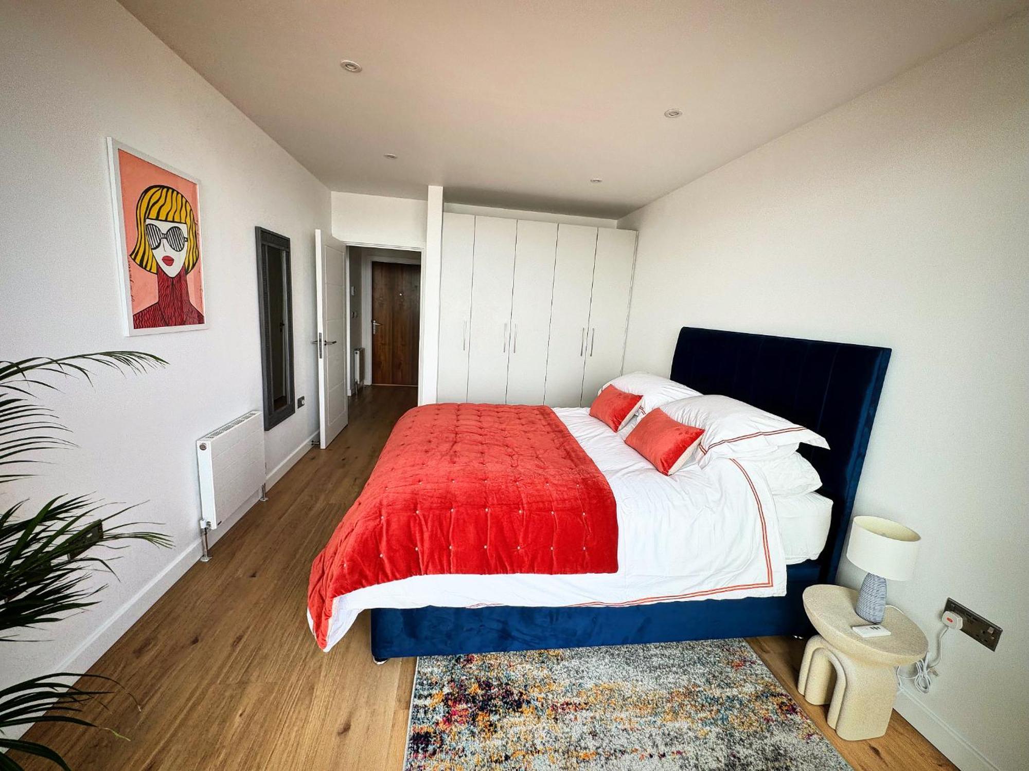 רמסגייט Stunning Beach Front Apartment With Sea Views, Free Parking & Balcony מראה חיצוני תמונה